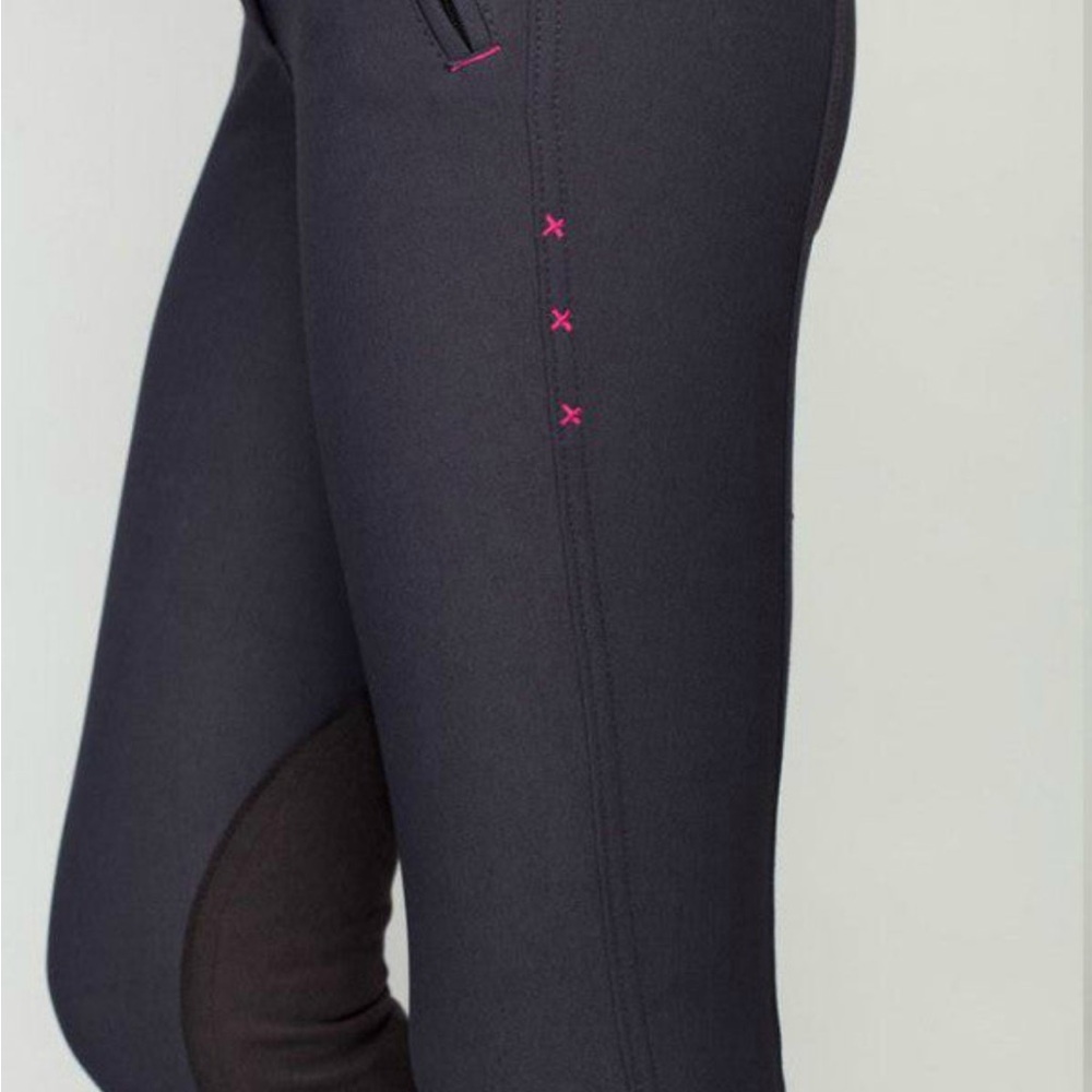 Asmar Classic Breech